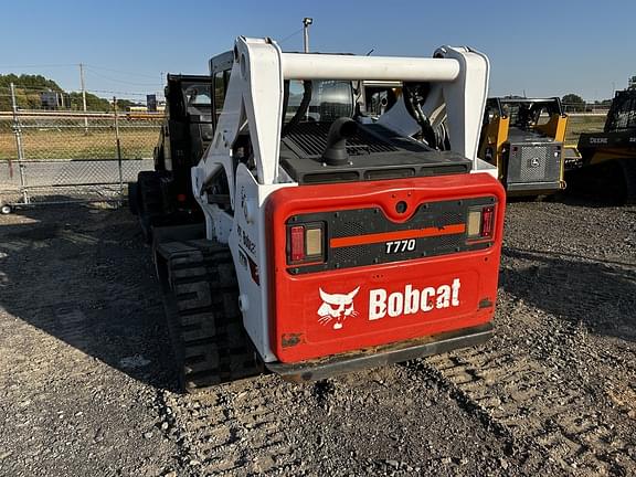 Image of Bobcat T770 equipment image 3