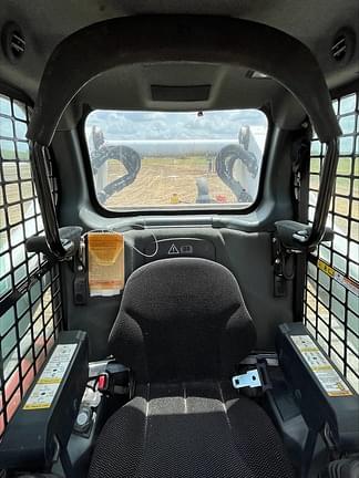 Image of Bobcat T770 equipment image 2