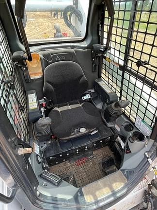 Image of Bobcat T770 equipment image 4