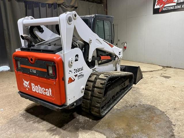 Image of Bobcat T770 equipment image 4