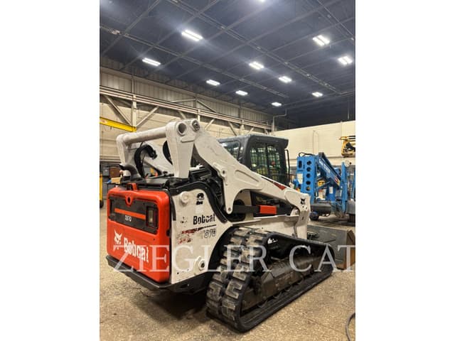 Image of Bobcat T870 equipment image 2