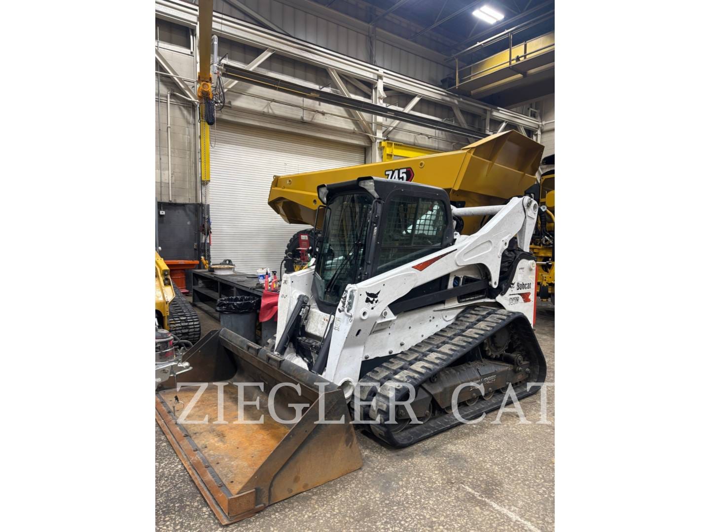 2019 Bobcat T870 Equipment Image0