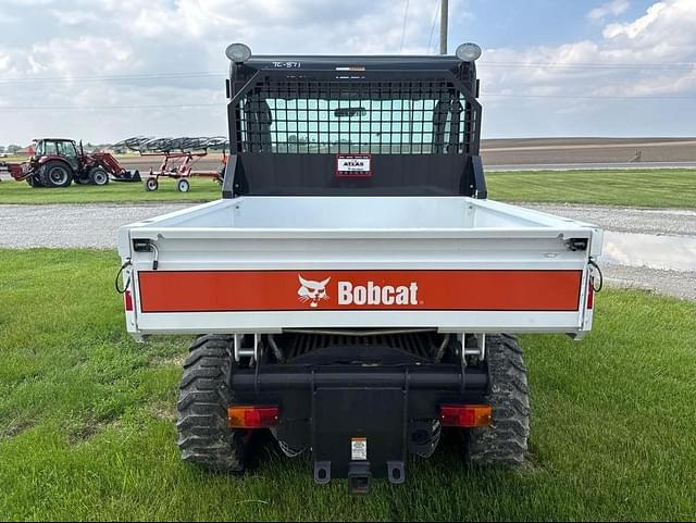 Image of Bobcat Toolcat 5600 equipment image 3