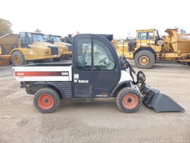 Image of Bobcat Toolcat 5600 equipment image 2