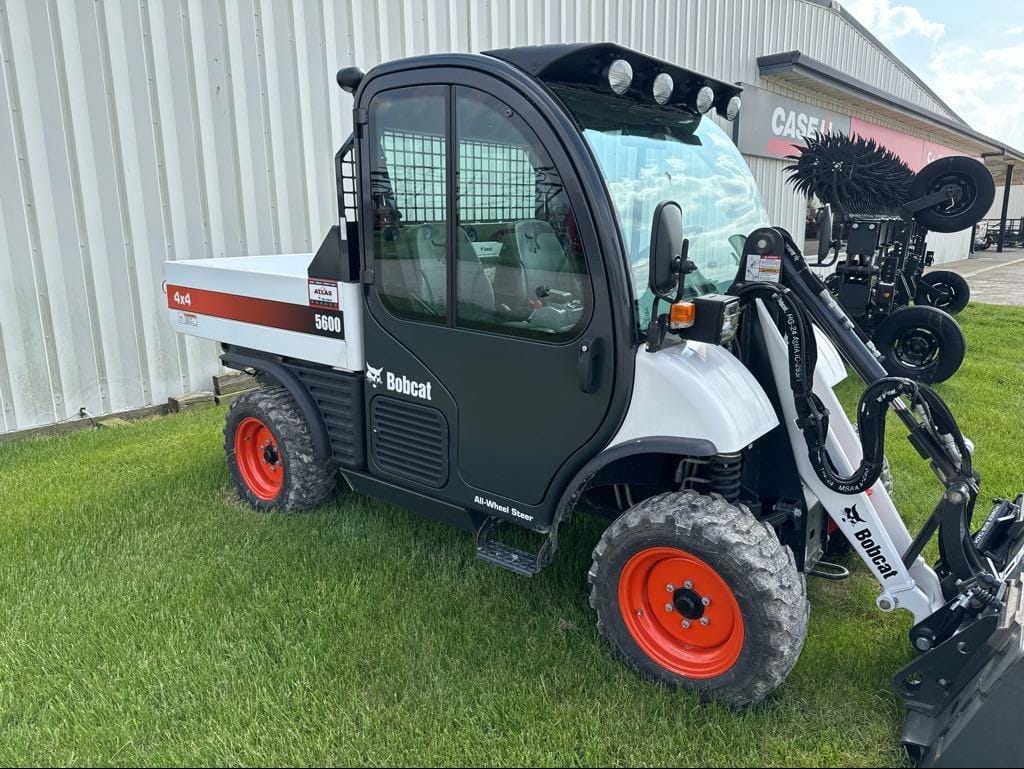 Main image Bobcat Toolcat 5600