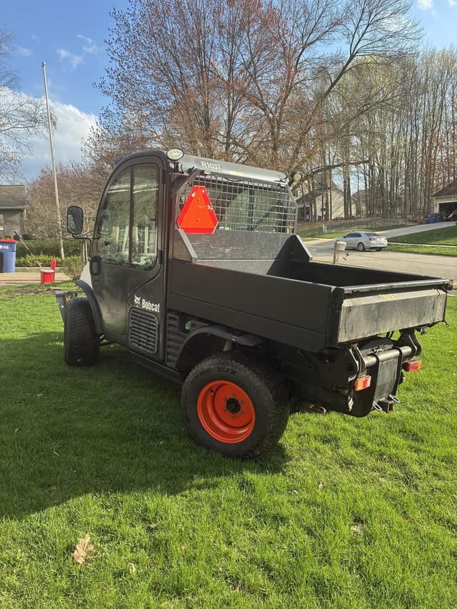 Image of Bobcat Toolcat 5600 equipment image 2