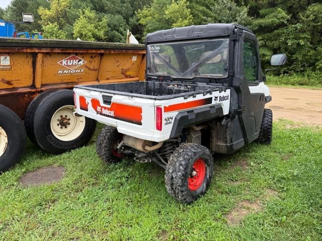 Image of Bobcat UV34 equipment image 4