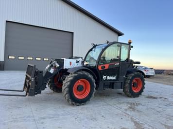 Main image Bobcat V723