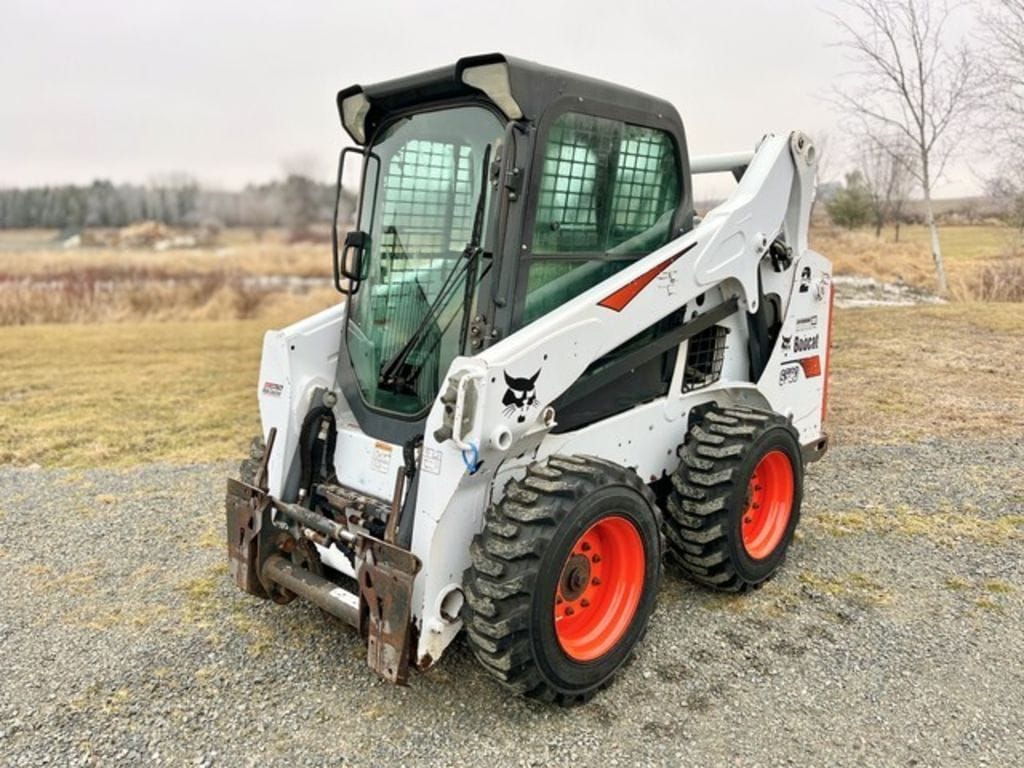 2019 Bobcat S590 Equipment Image0