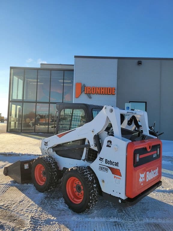 Image of Bobcat S570 equipment image 3