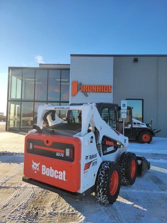Image of Bobcat S570 equipment image 2