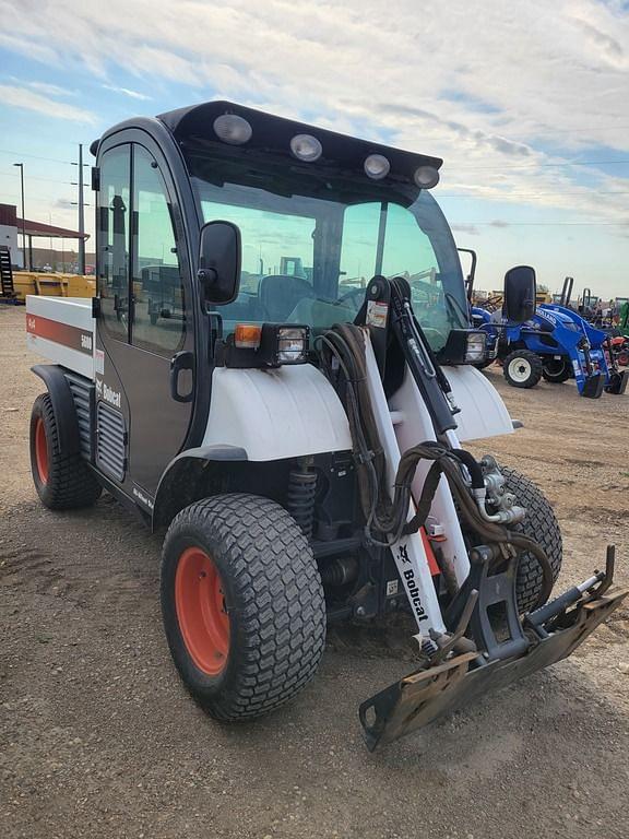 Image of Bobcat Toolcat 5600 equipment image 1