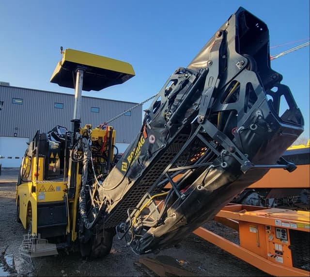 Image of Bomag BM600/15 equipment image 3