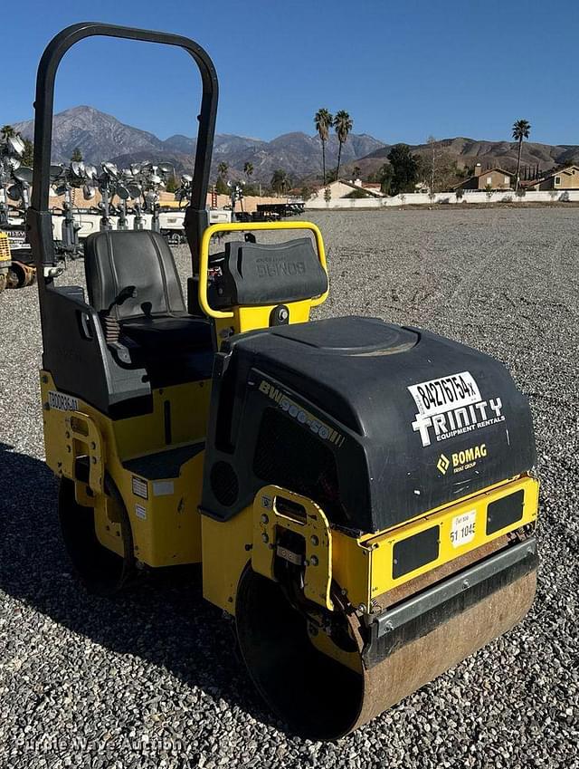 Image of Bomag BW900-50 equipment image 2