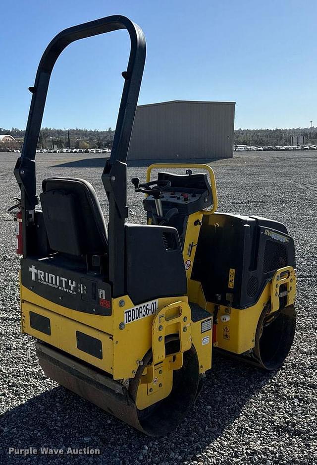 Image of Bomag BW900-50 equipment image 4