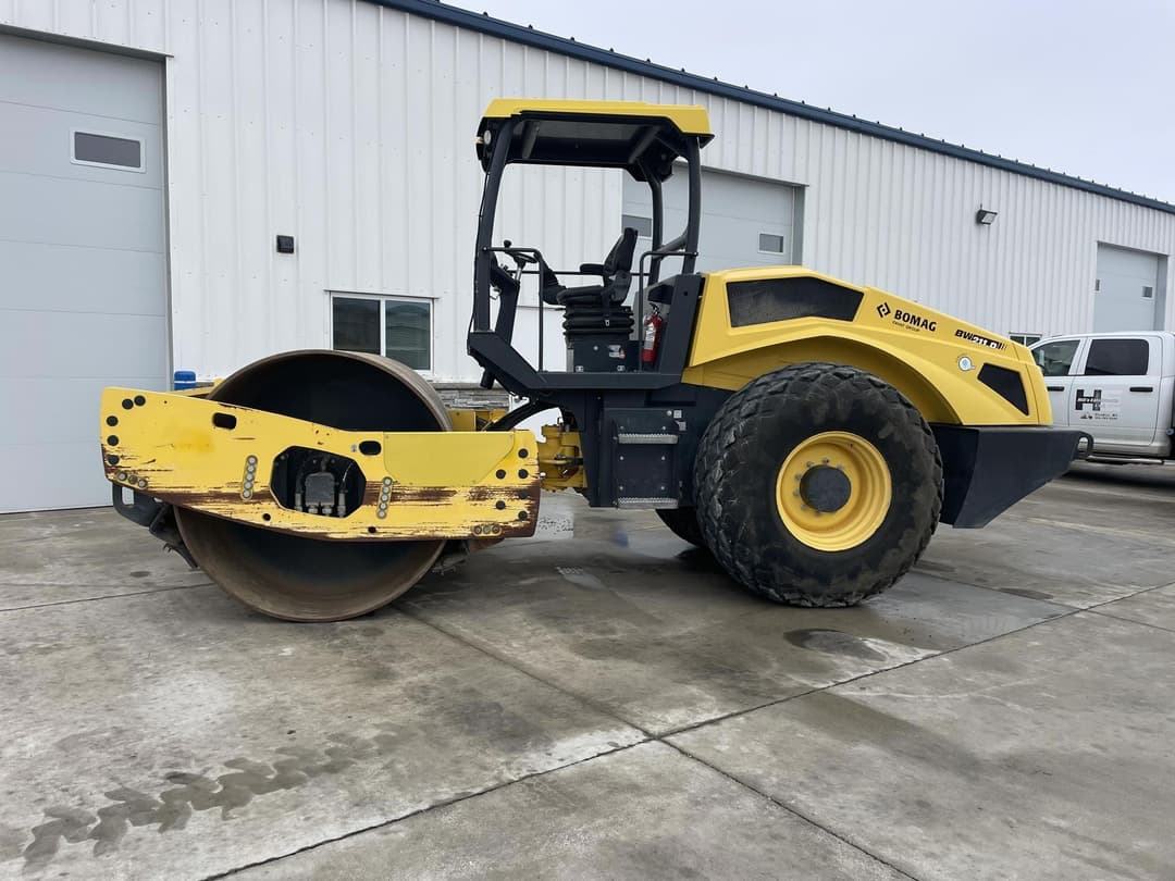 Image of Bomag BW211D-5 Primary image
