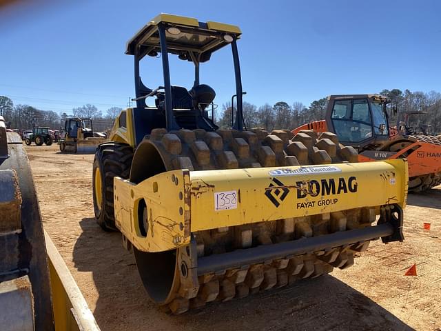 Image of Bomag BW211PD-50 equipment image 3