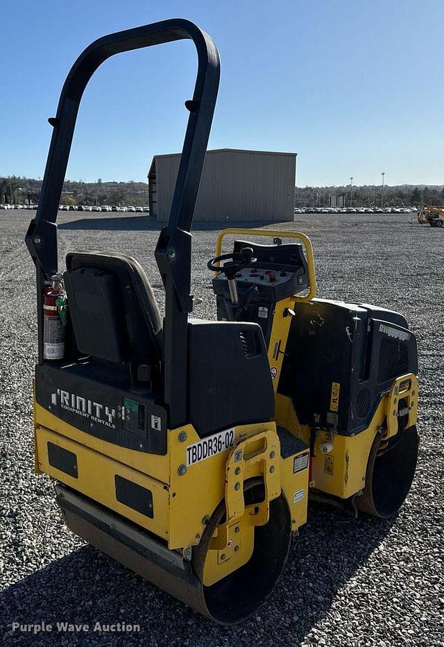 Image of Bomag BW900-50 equipment image 4