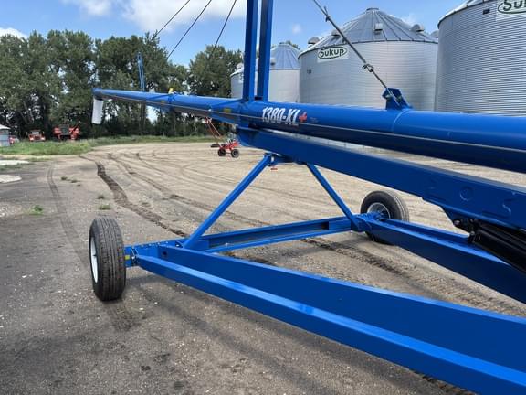 Image of Brandt 1380XL equipment image 1