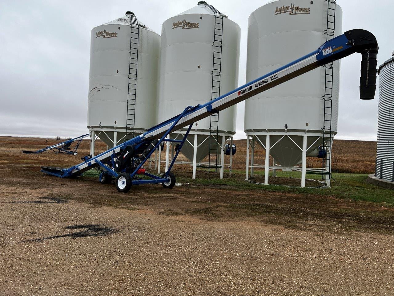 2019 Brandt 1545LP Equipment Image0