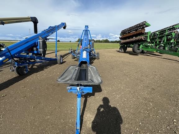 Image of Brandt GrainBelt 1547LP equipment image 3