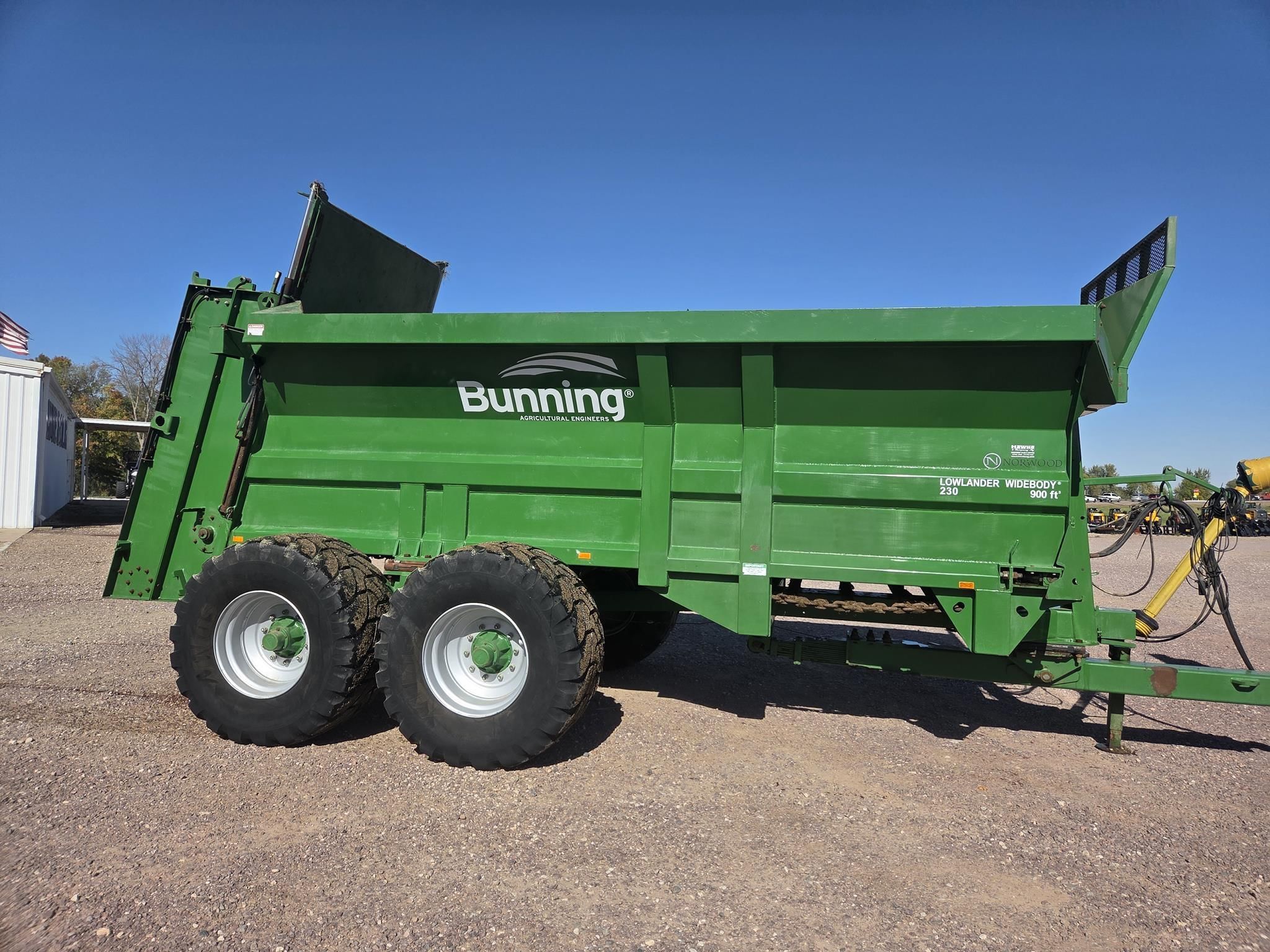 2019 Bunning Lowlander Widebody 230 Equipment Image0