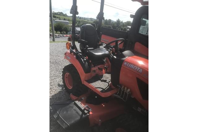 Image of Kubota BX2380 equipment image 1