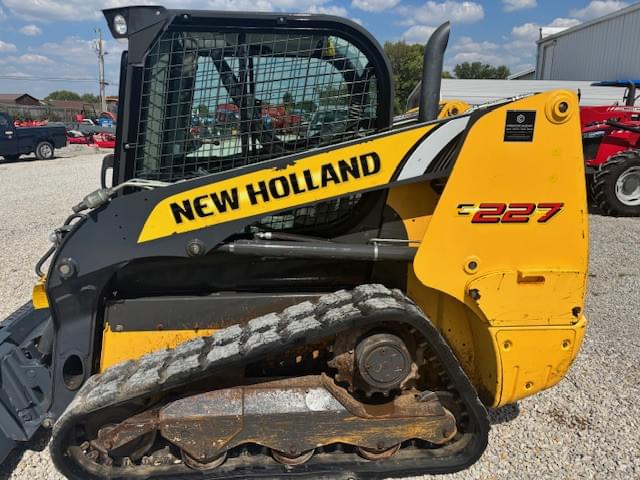 Image of New Holland C227 equipment image 1