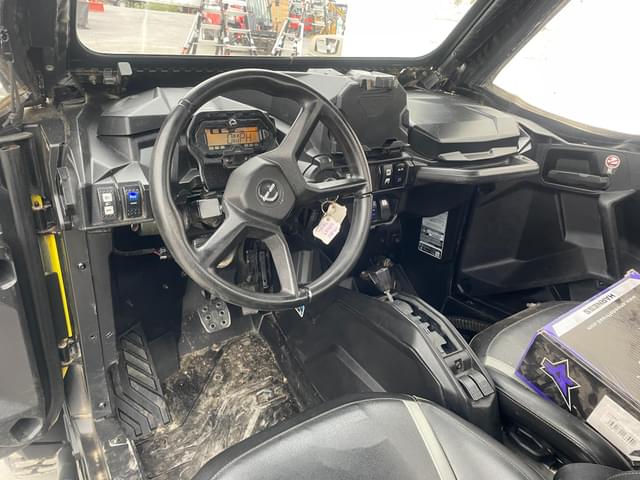 Image of Can-Am Maverick 1000 Sport equipment image 4