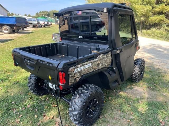 Image of Can-Am Defender 1000 equipment image 3