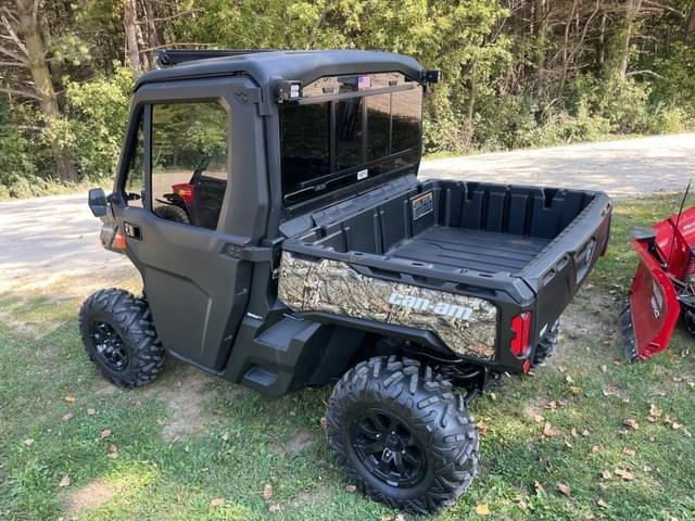 Image of Can-Am Defender 1000 equipment image 4