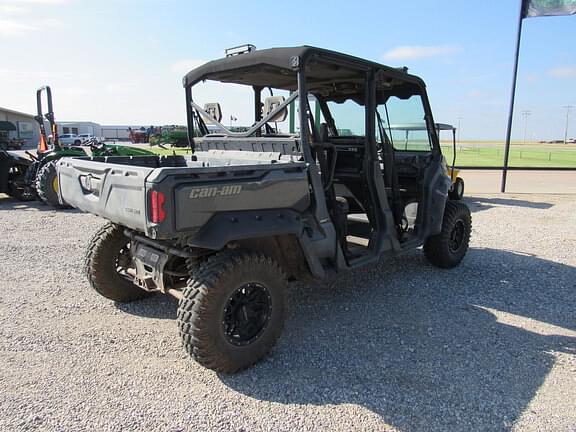 Image of Can-Am Defender HD10 equipment image 4