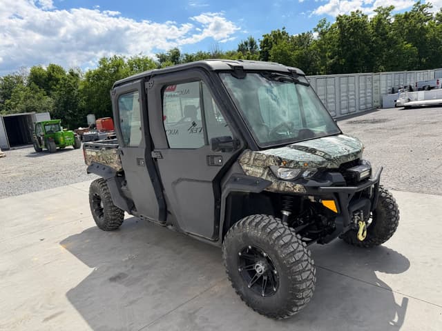 Image of Can-Am Defender HD10 equipment image 1