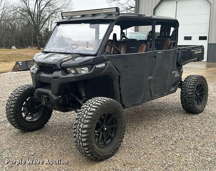 2019 Can-Am Defender HD10 Equipment Image0