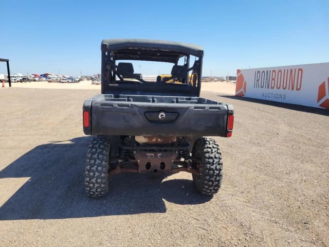 Image of Can-Am Defender HD10 equipment image 3
