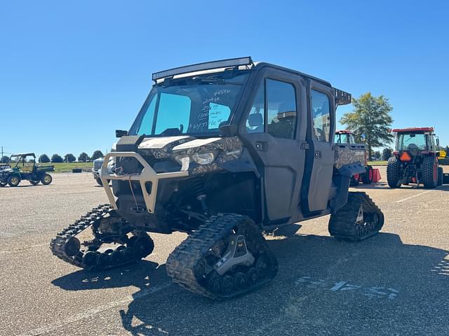 Image of Can-Am Defender XT HD10 equipment image 3