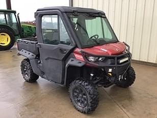 Main image Can-Am Defender HD8