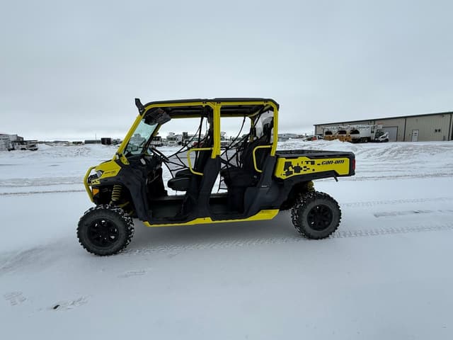 Image of Can-Am Defender Max HD10 equipment image 3