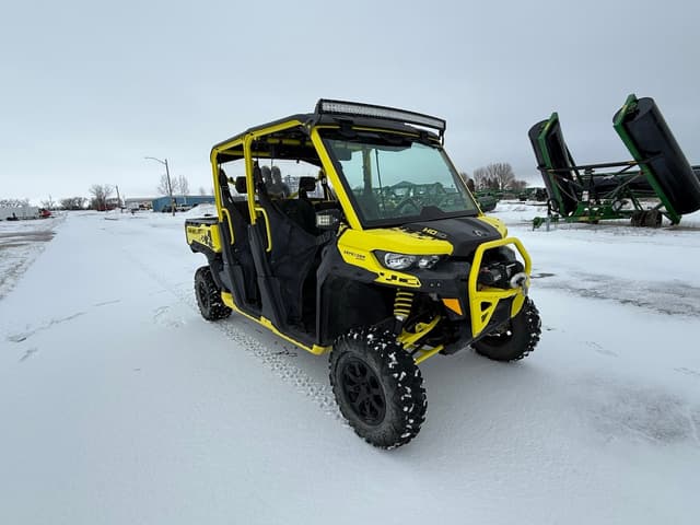 Image of Can-Am Defender Max HD10 equipment image 1
