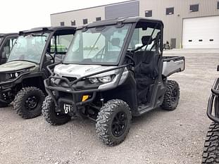 2019 Can-Am HD10 Equipment Image0