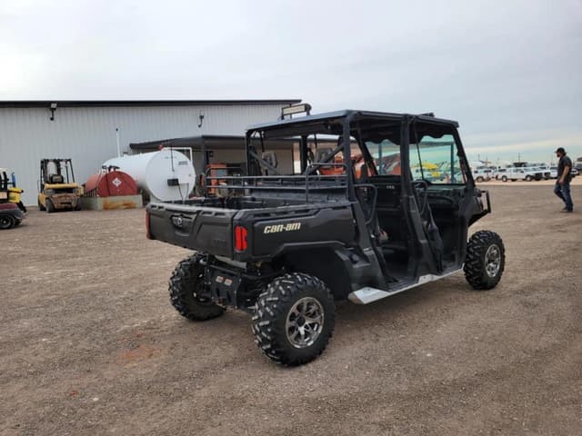 Image of Can-Am Defender HD10 equipment image 4