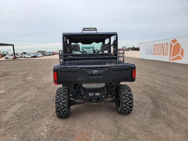 Image of Can-Am Defender HD10 equipment image 3