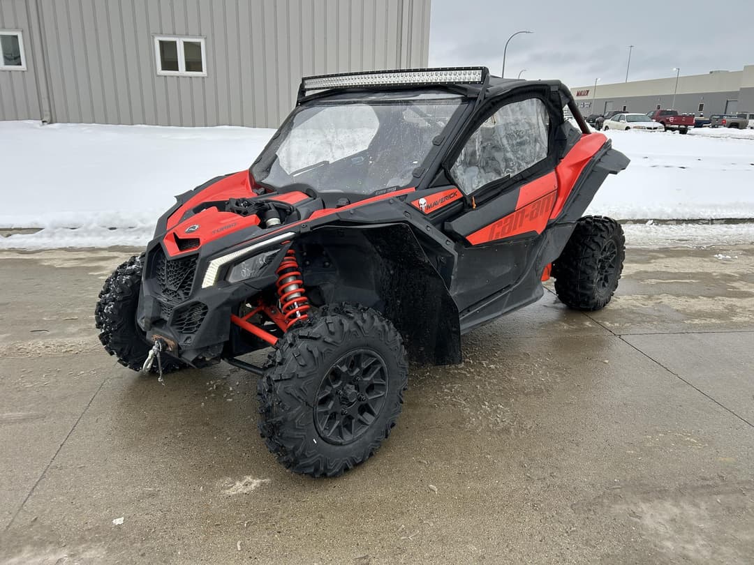 Image of Can-Am Maverick Max X DS 1000R Turbo Primary image
