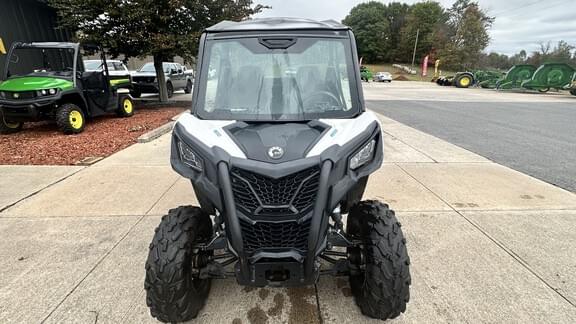 Image of Can-Am Maverick Trail 800 equipment image 2