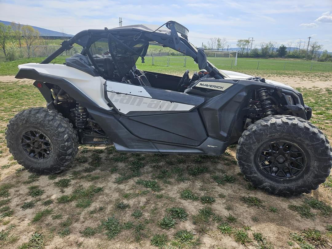 Image of Can-Am Maverick X3 Primary image