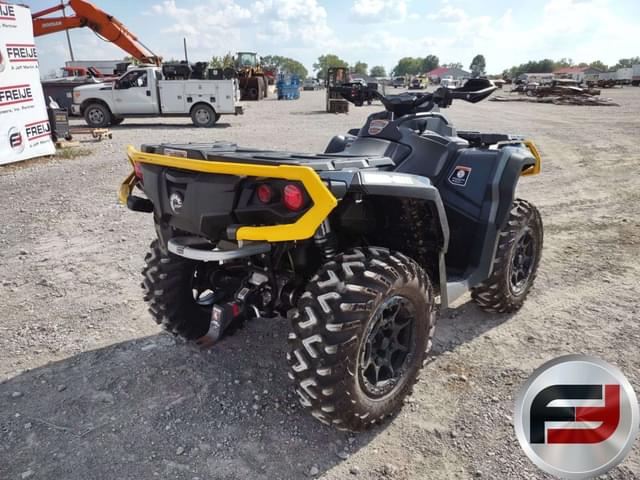 Image of Can-Am Outlander 850 equipment image 4