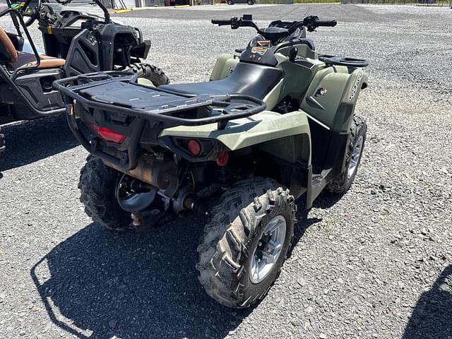 Image of Can-Am Outlander equipment image 4