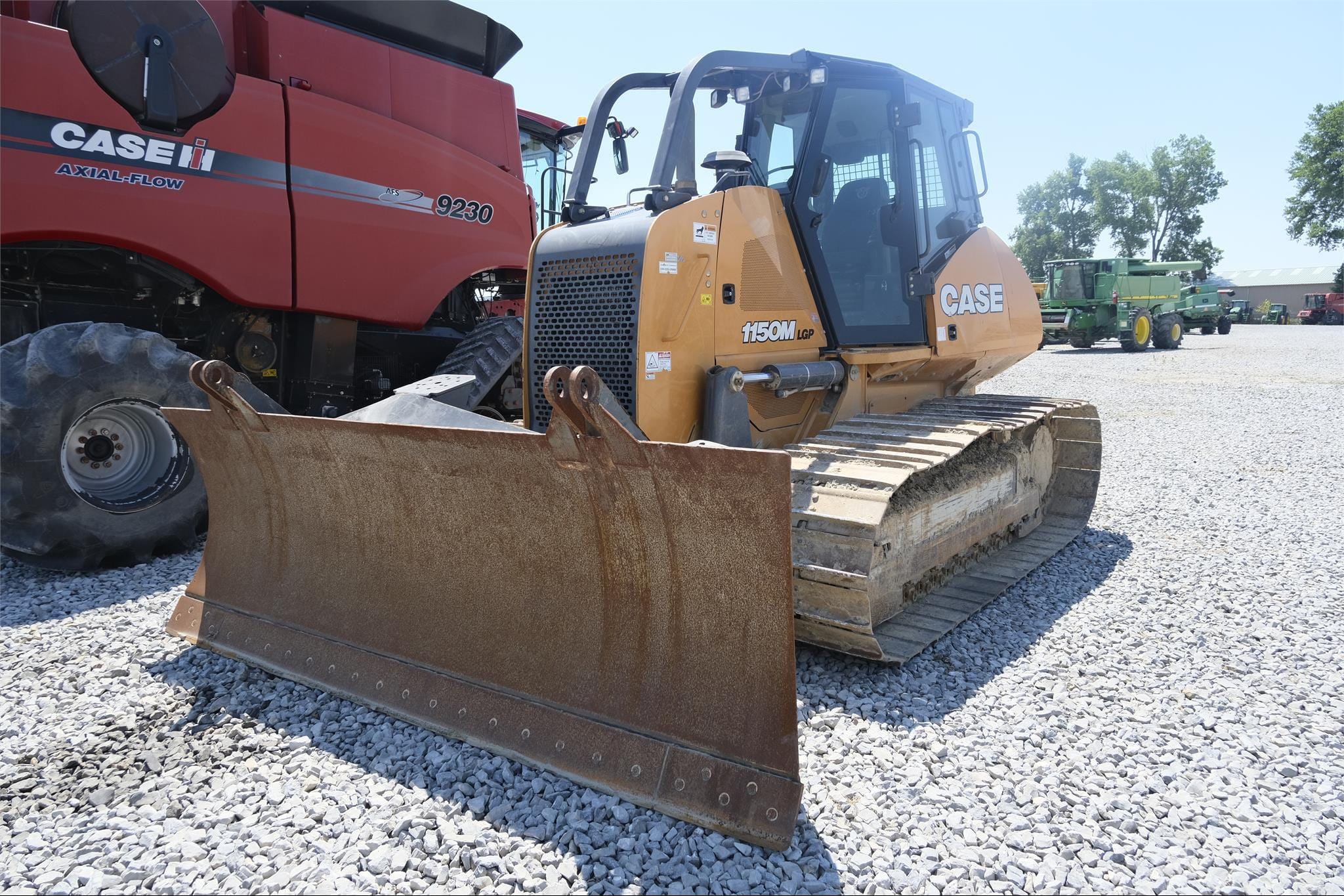 2019 Case 1150M LGP Equipment Image0