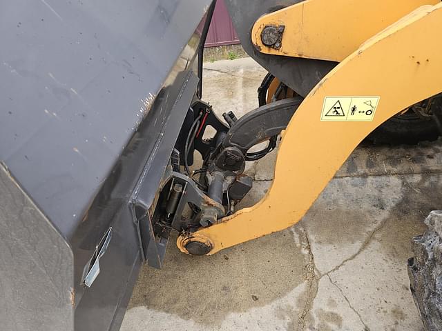 Image of Case 321F equipment image 3
