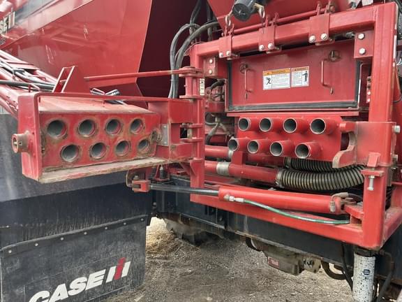Image of Case IH Titan 3540 equipment image 4